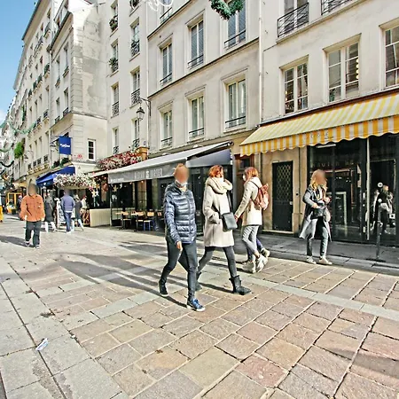 Charming Flat At The Foot Of Les Halles Parigi